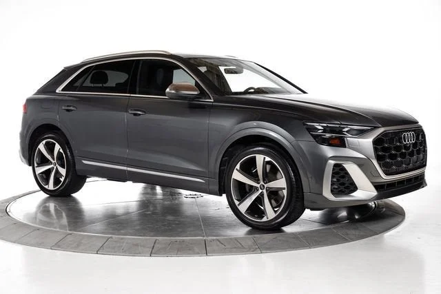 Used 2024 Daytona Gray Pearl Effect Audi 4.0T Prestige image 8