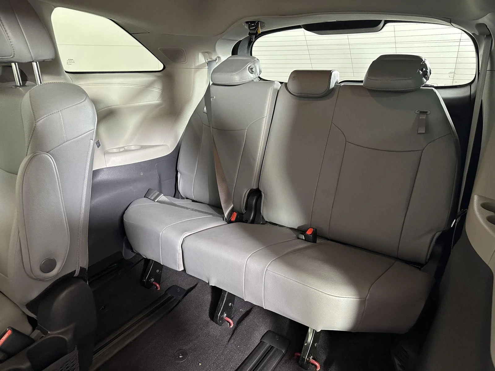 Used 2024 Ruby Flare Pearl Toyota XLE image 32