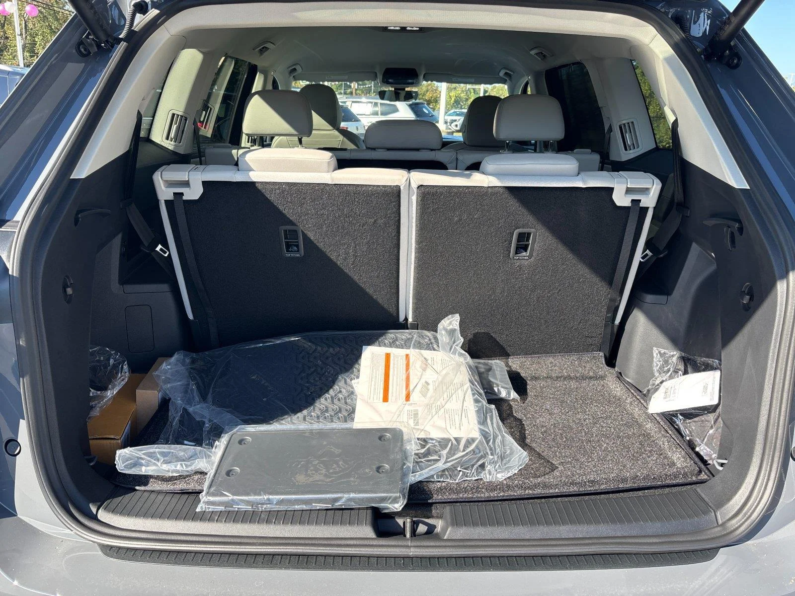 New 2027 Pure Gray Volkswagen SE w/Technology image 34