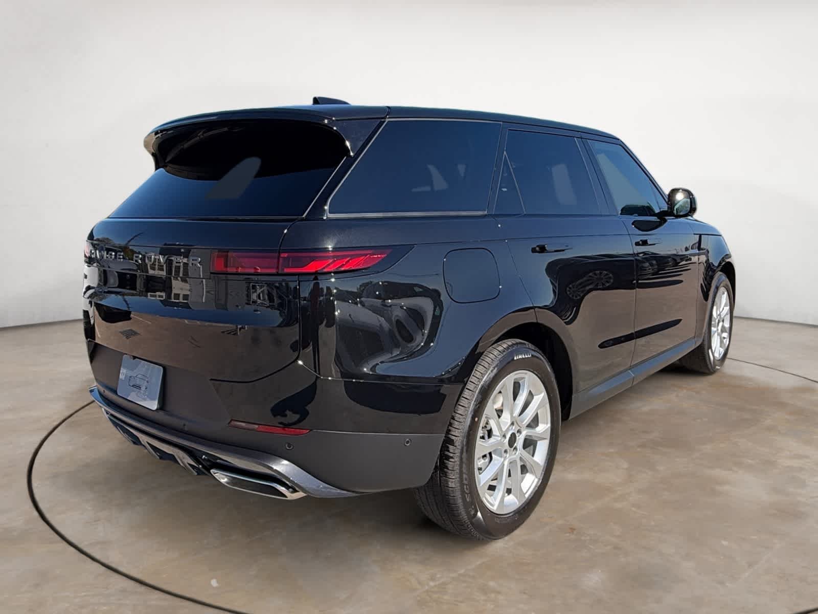 New 2027 Santorini Black LAND ROVER SE P360 image 5