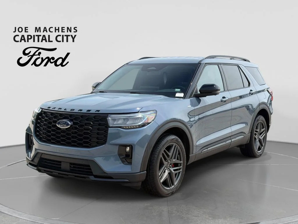 Used 2025 Blue Ford ST-Line image 9