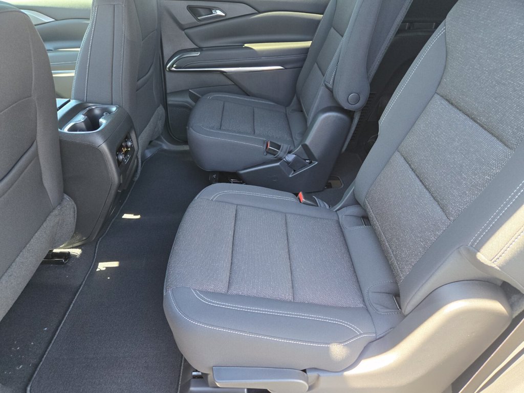 2027 Chevrolet Traverse LT - Photo 7