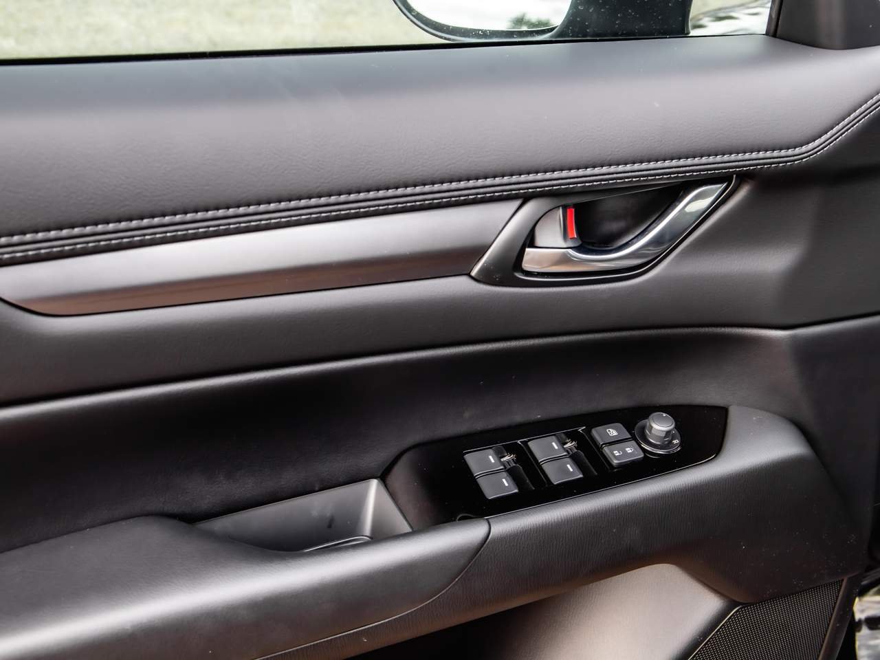 2025 Mazda CX-5 S Select Package - Photo 13