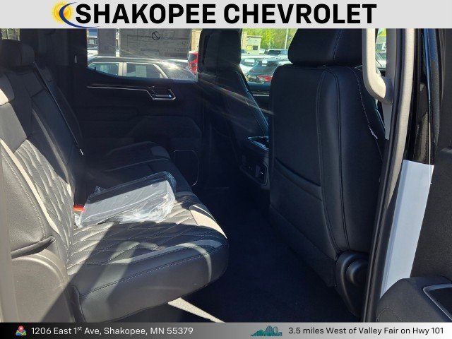 New 2026 Summit White Chevrolet RST (Black Widow Edition)  image 13