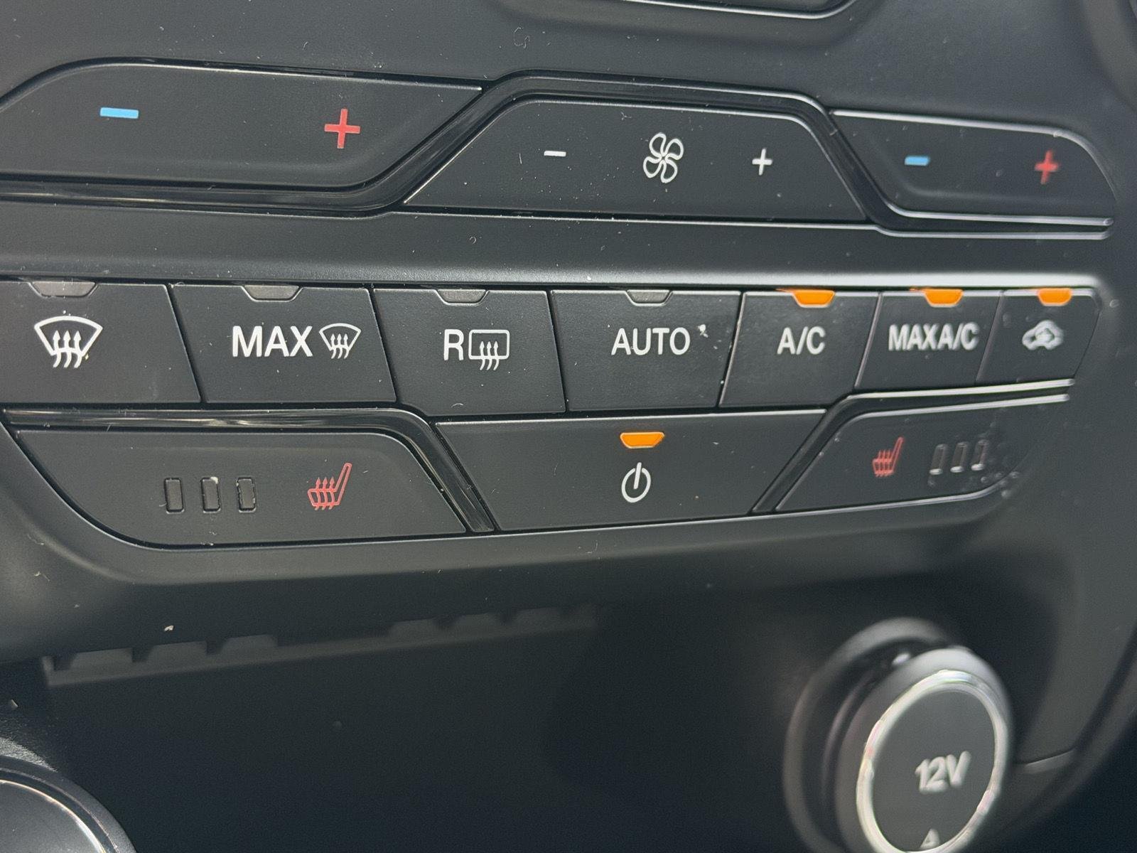 Used 2019 Magnetic Ford LARIAT image 8