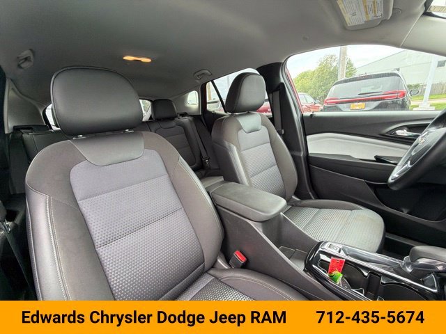 Used 2025 Red Chevrolet LT image 36