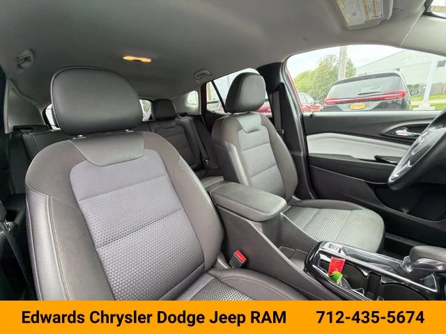 Used 2025 Red Chevrolet LT image 36