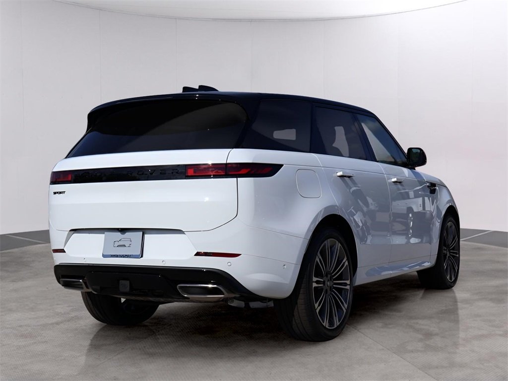 2025 Land Rover Range Rover Sport SE photo 4