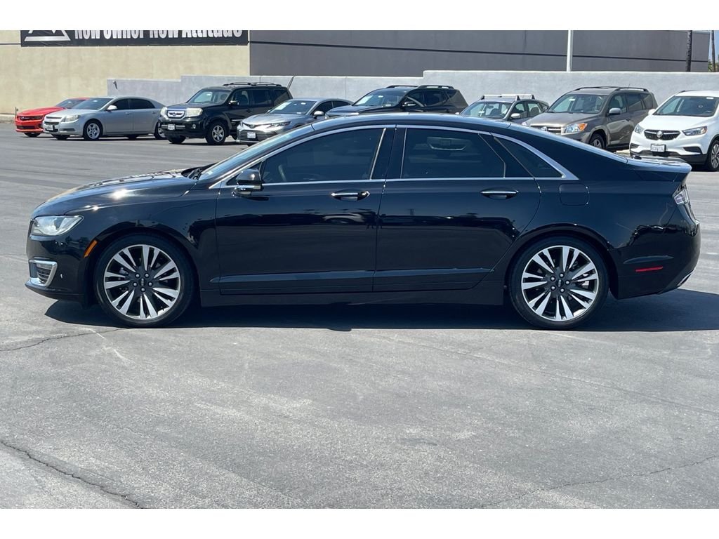 Used 2018 Black Velvet Lincoln Hybrid Reserve image 3