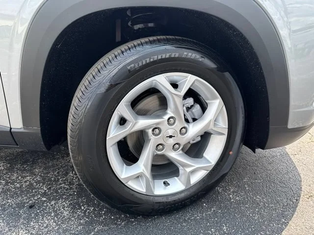 2026 Chevrolet Trax LS - Photo 9