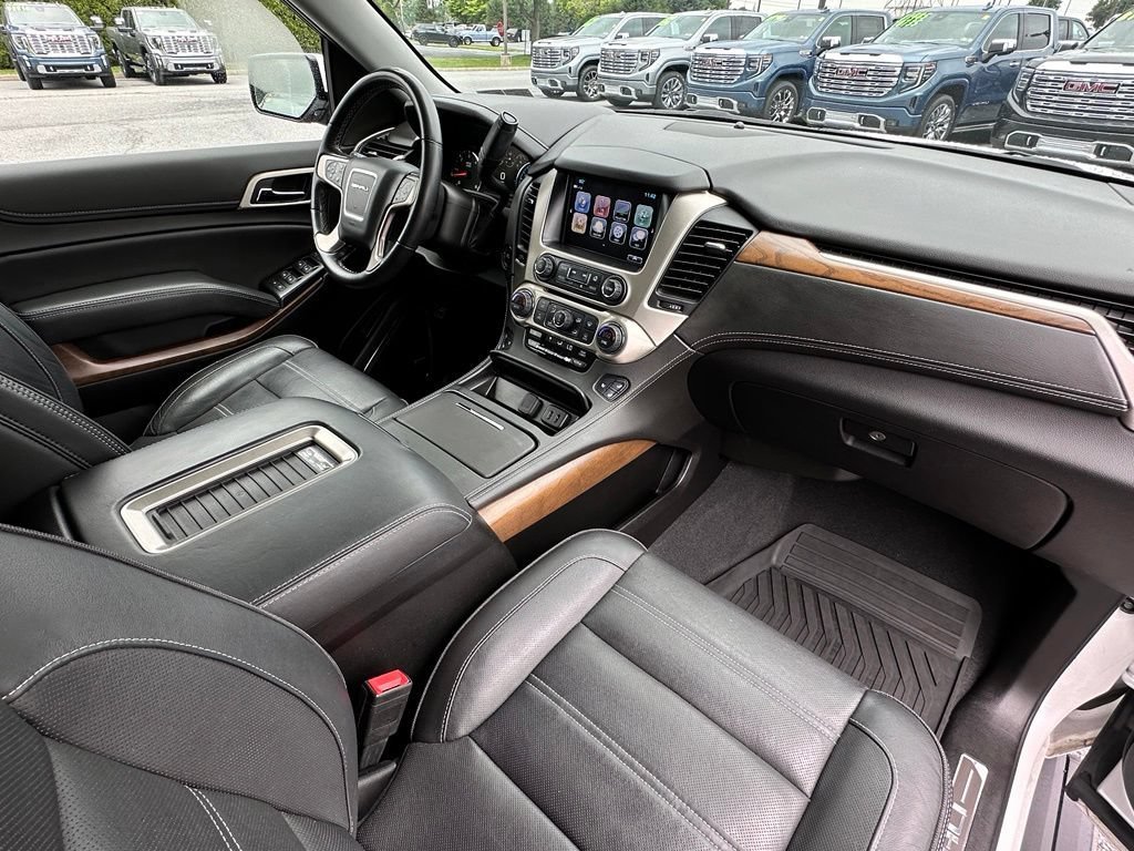 Used 2020 WHITE FROST TRICOAT GMC Denali image 15