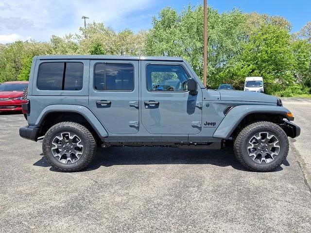 New 2026 Gray Jeep Sahara image 8