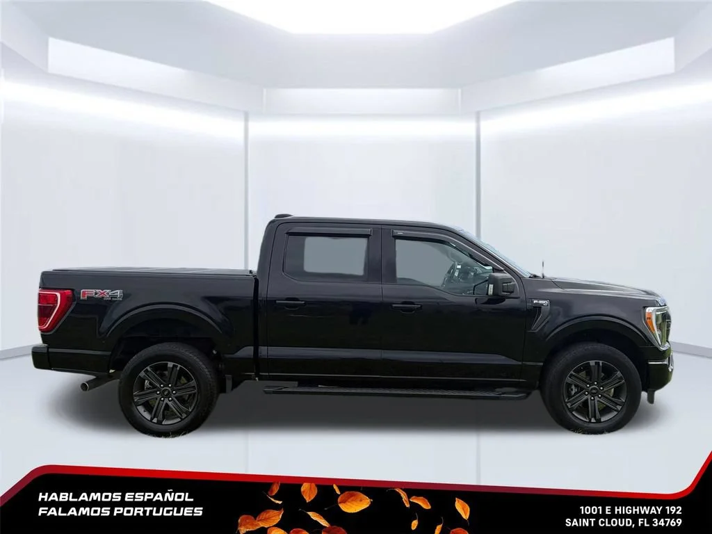 Used 2023 Black Ford XLT image 6