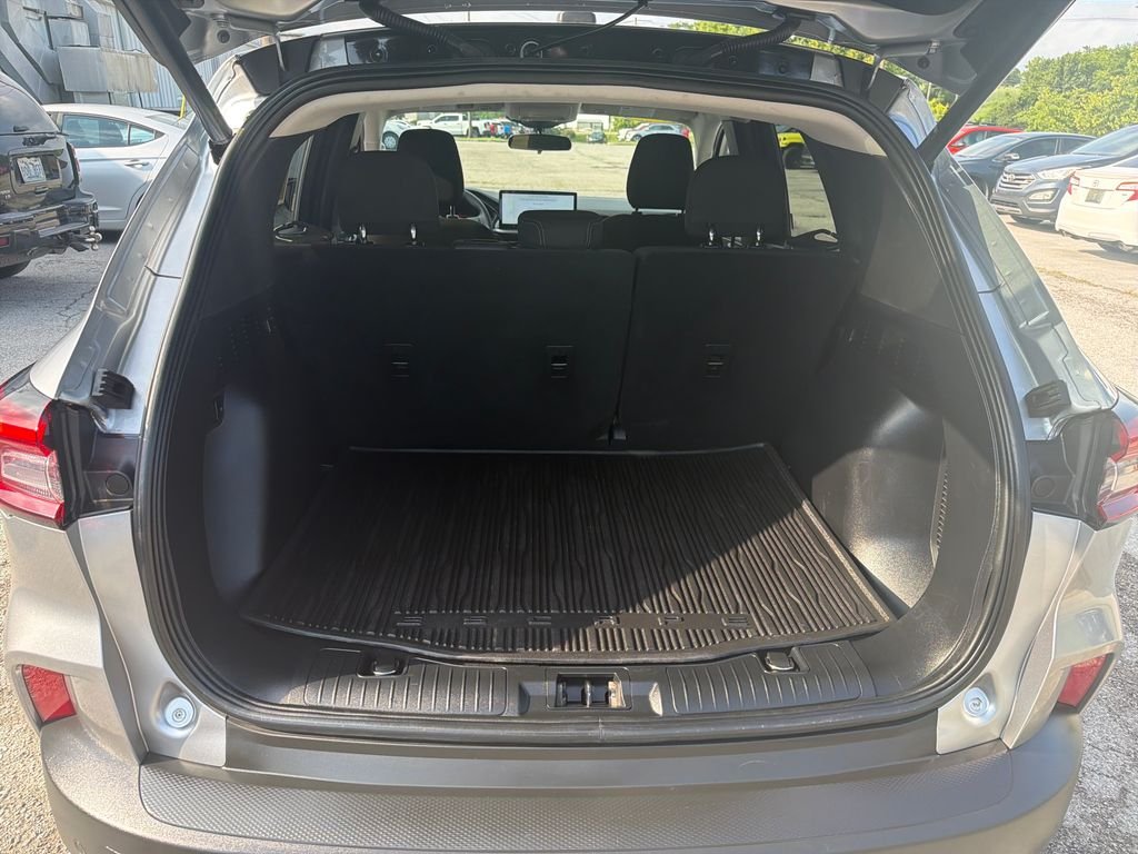 Used 2023 Silver Ford Active image 9