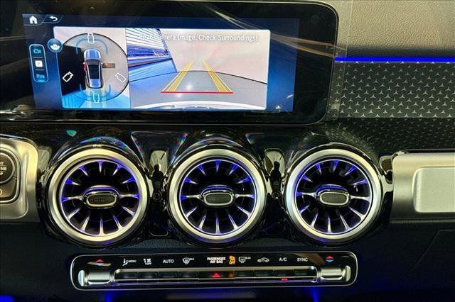New 2026 Polar White Mercedes-Benz GLB 250 image 43
