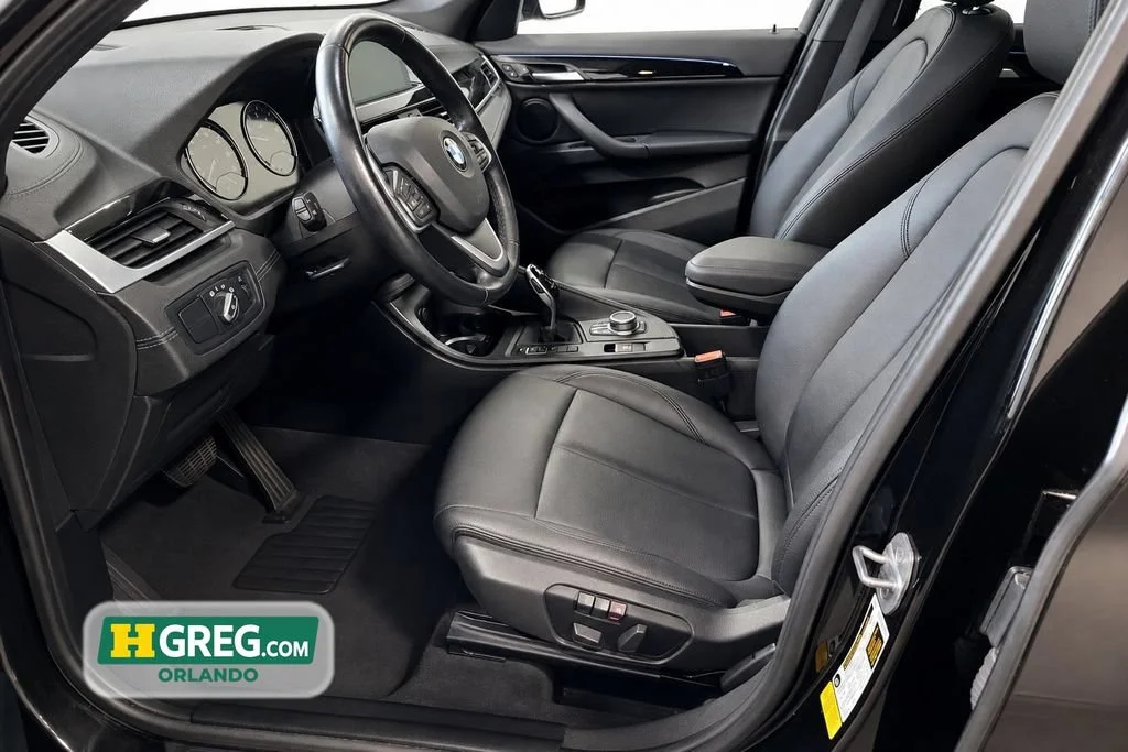 Used 2021 Jet Black BMW sDrive28i image 8