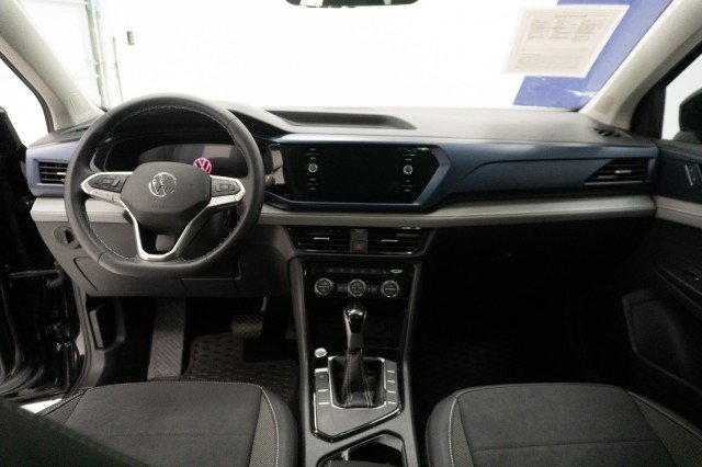 Used 2024 BLACK Volkswagen SE image 24