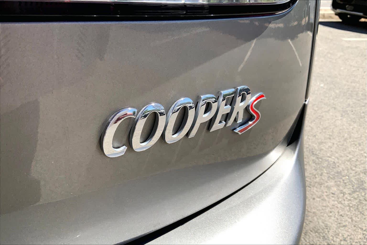 Used 2019 Melting Silver Metallic MINI Cooper S image 9