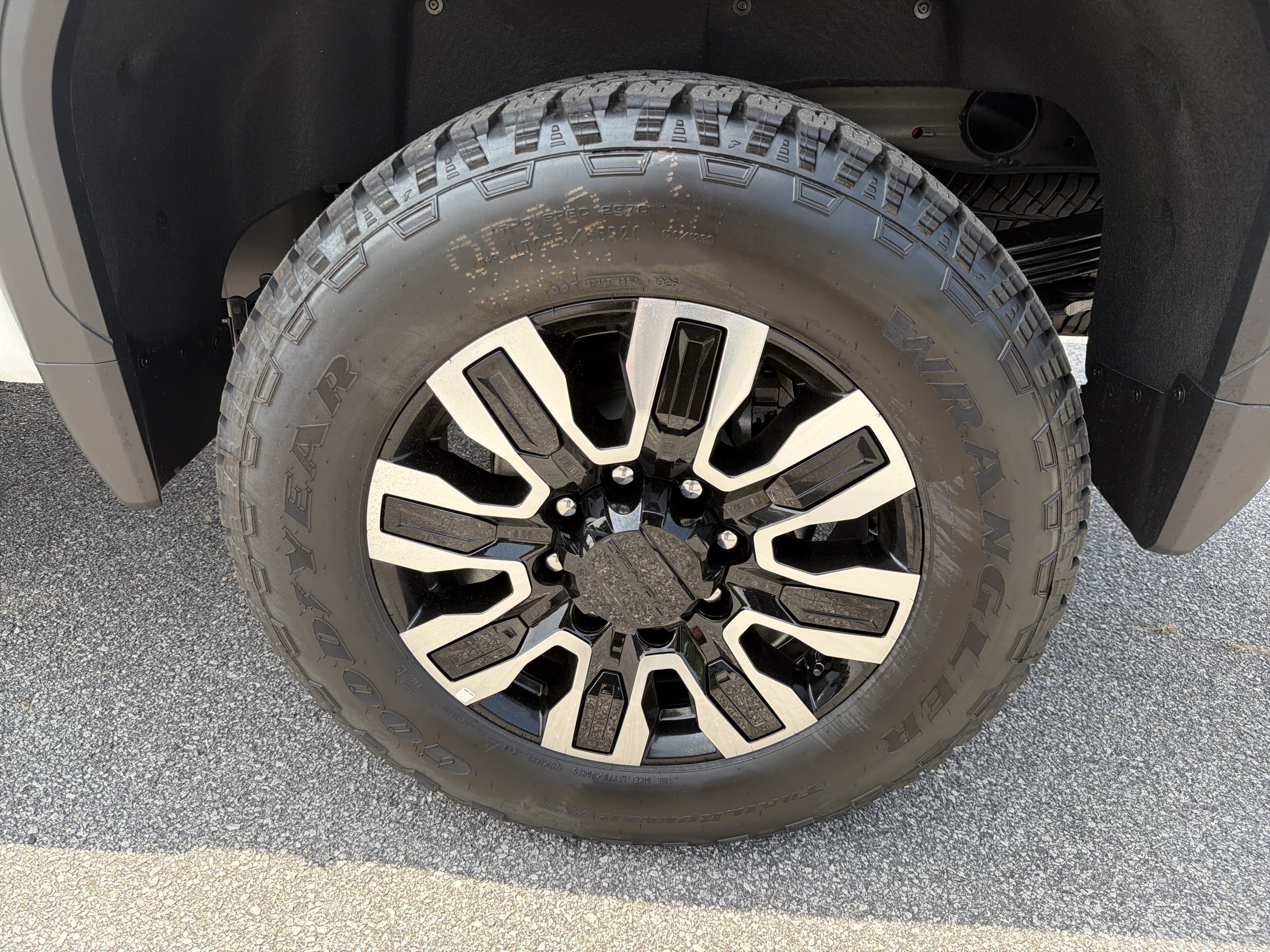 2026 GMC Sierra 2500HD Denali Ultimate - Photo 19
