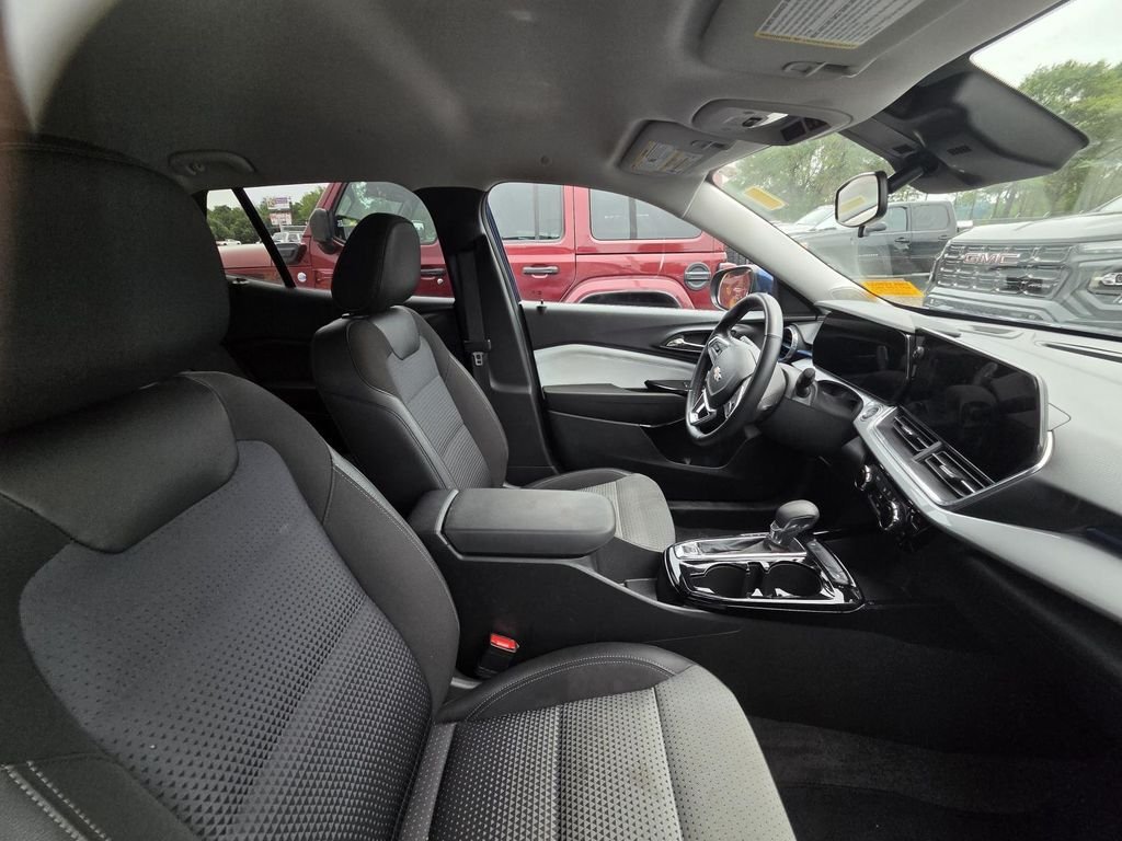Used 2024 Blue Chevrolet LT image 8