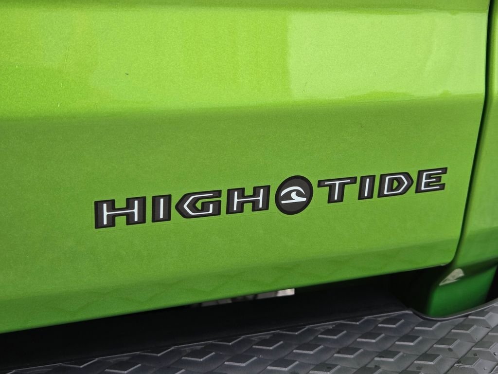 Certified Used 2025 Green Jeep High Tide image 11