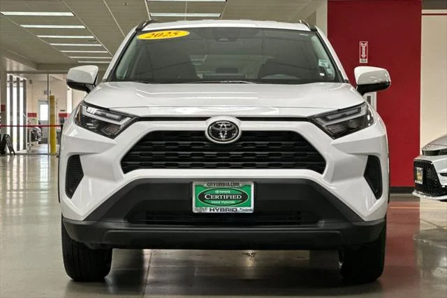 Certified Used 2025 ICE CAP Toyota  image 9