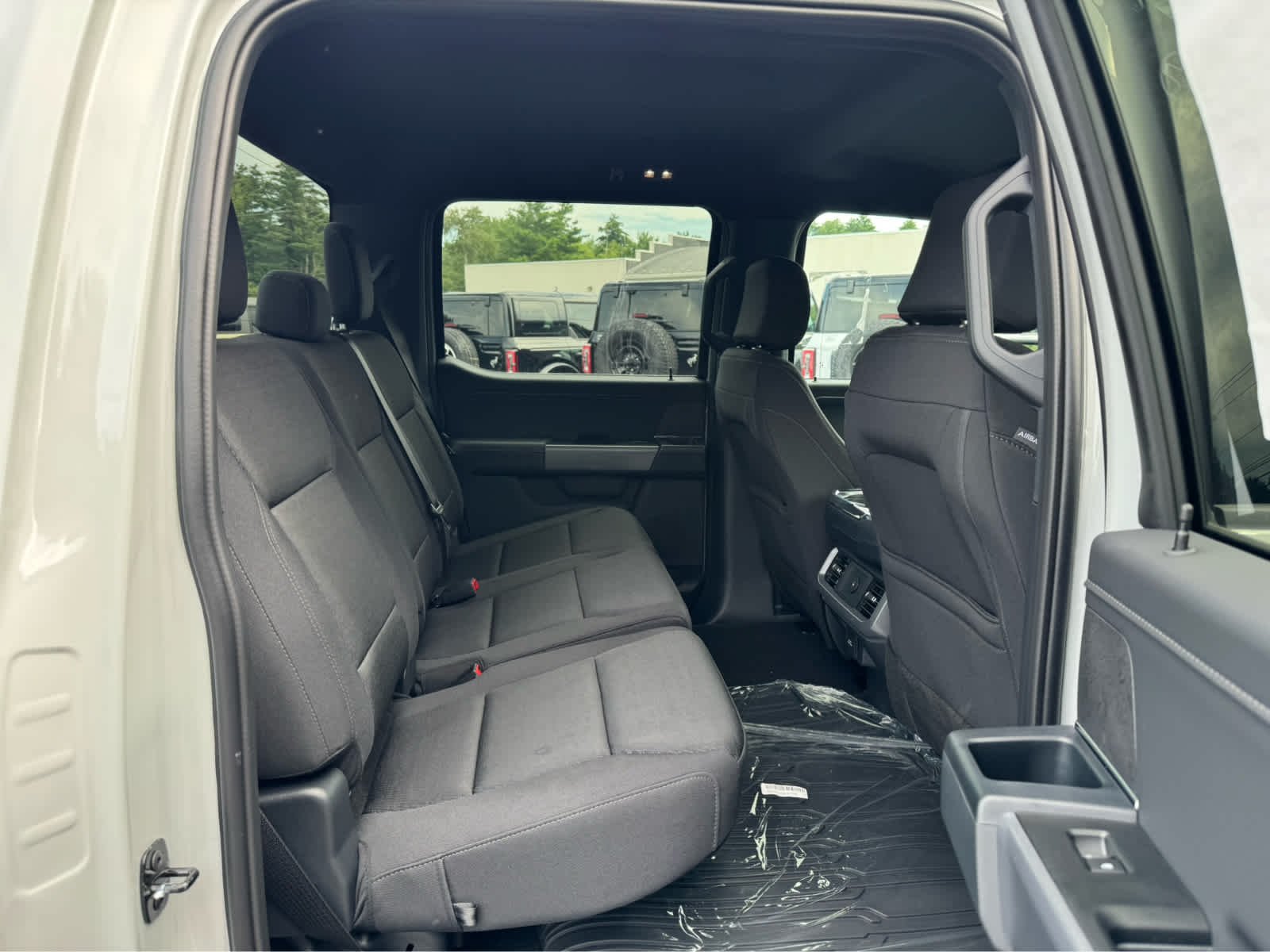 New 2026 Avalanche Ford XLT image 12