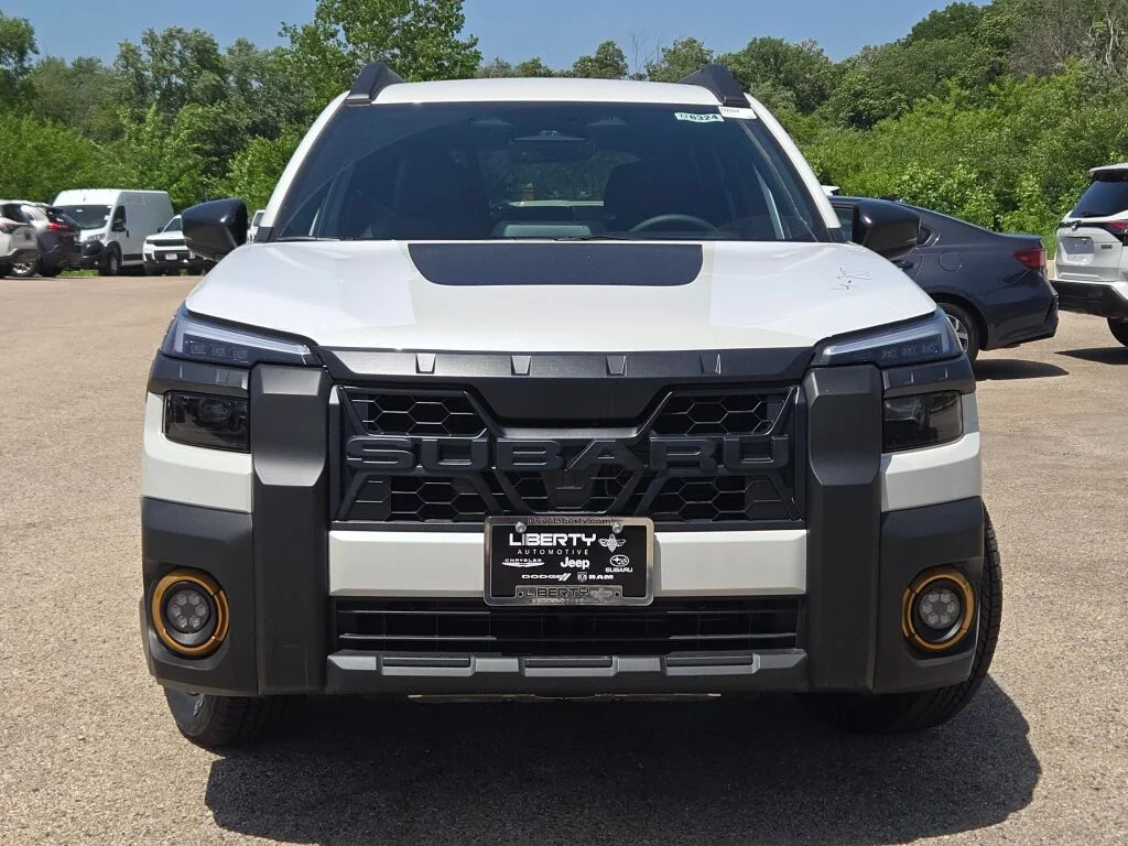 New 2026 CRYSTAL WHITE PEARL Subaru Wilderness image 4