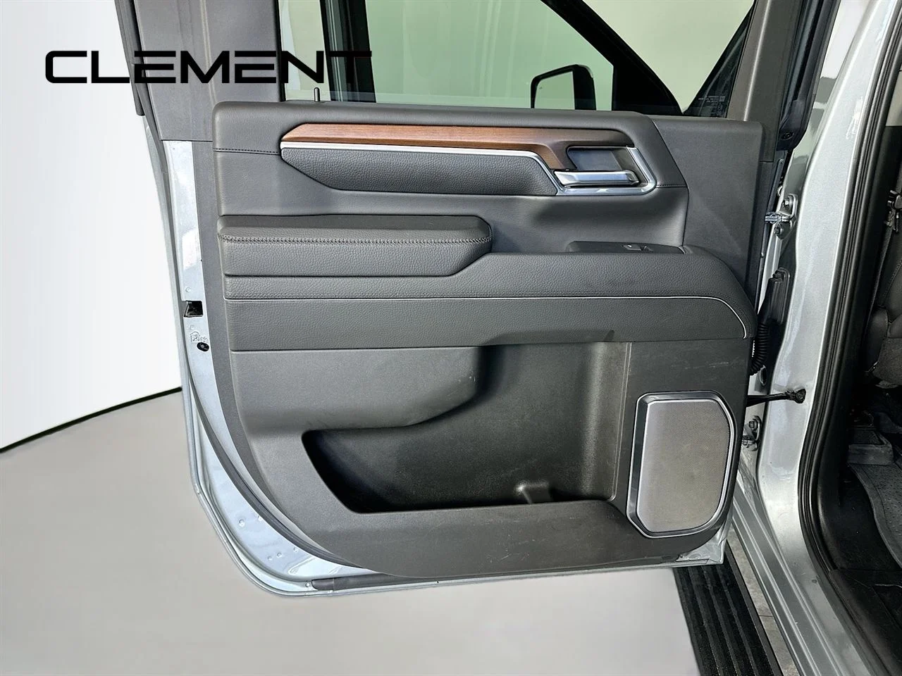 Used 2024 Sterling GMC Denali image 32