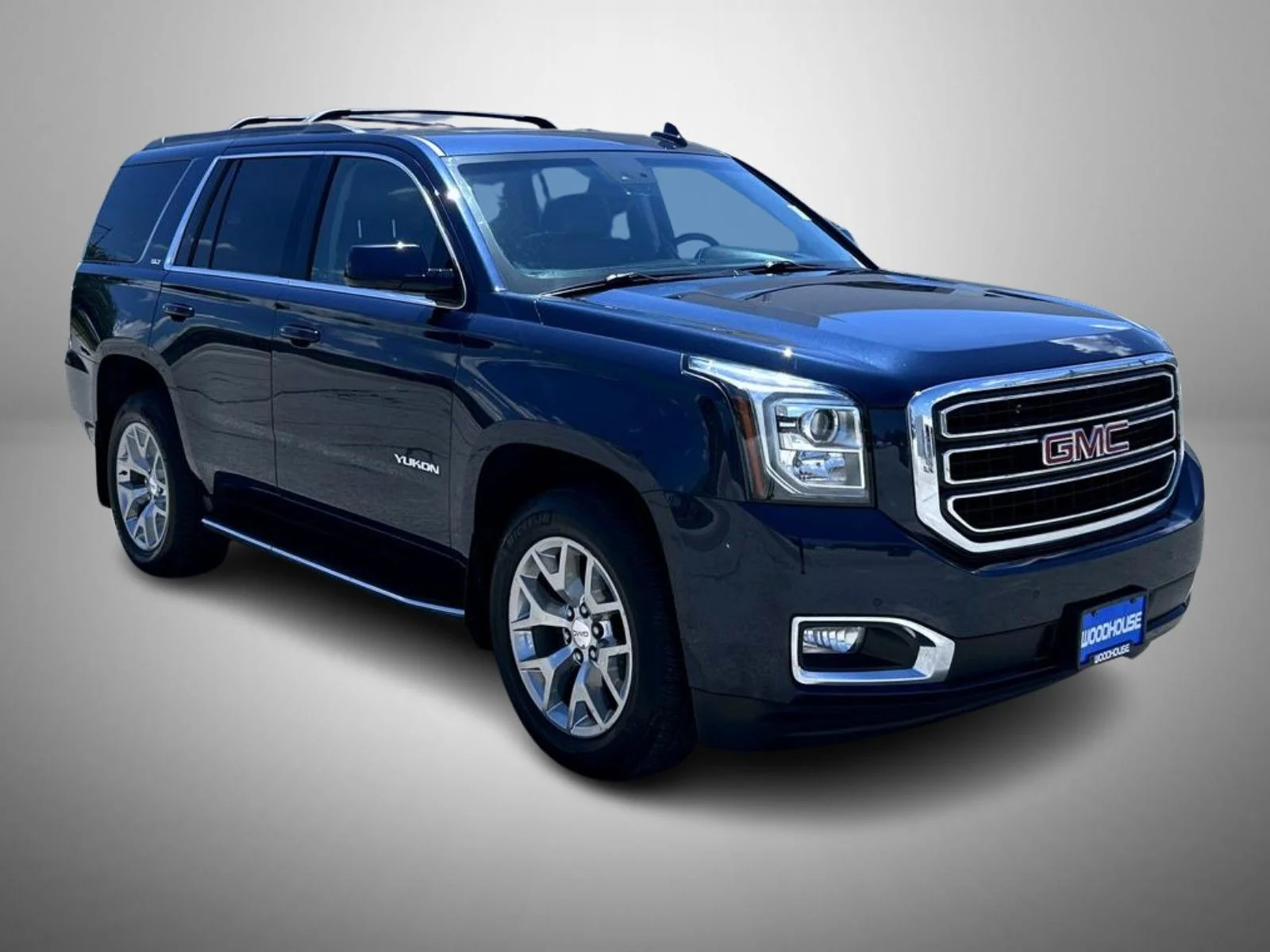 DUB CITY GMC YUKON メタリックブルー Certified Pre-Owned 2018 GMC Yukon SLT 4D Sport Utility in