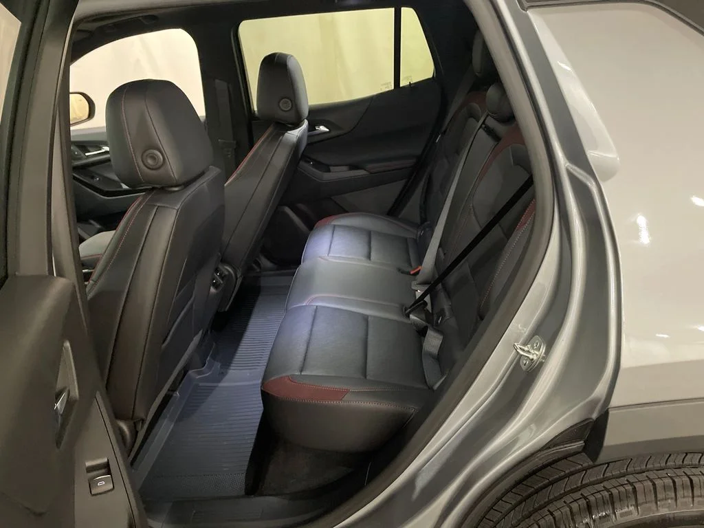 2027 Chevrolet Equinox RS - Photo 29