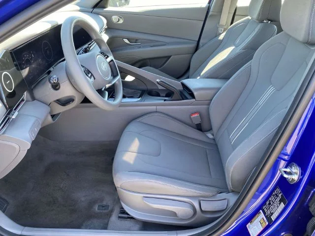 Used 2024 Blue Hyundai SEL image 12