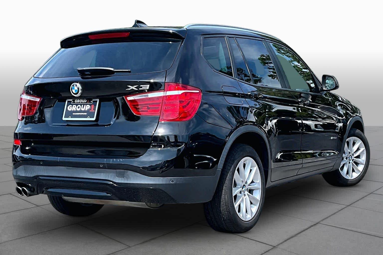 Used 2017 Jet Black BMW sDrive28i image 12