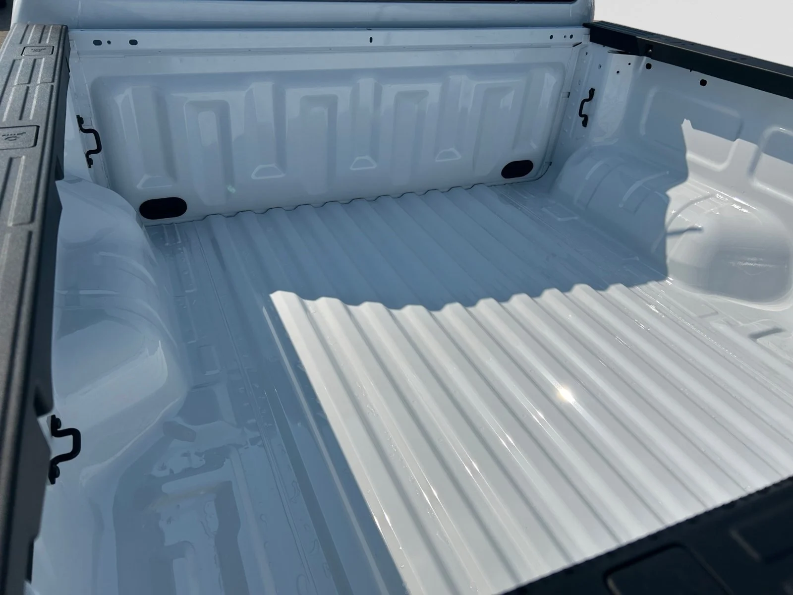 New 2026 Oxford White Ford Lariat image 10