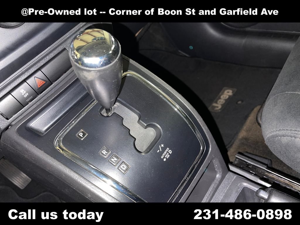 Used 2014 Red Jeep Sport image 24