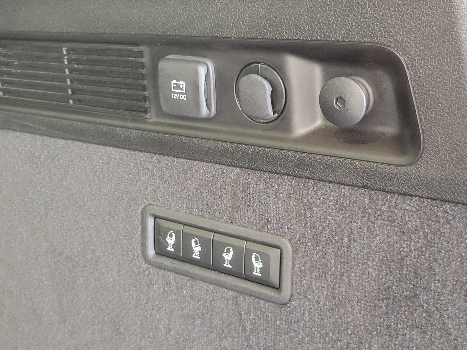 Used 2024 White Jeep Series III image 31