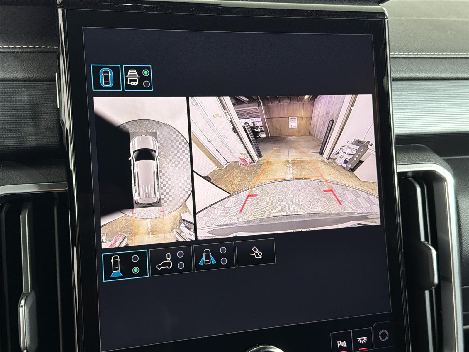 2026 GMC Acadia Elevation - Photo 31