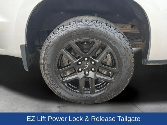 Certified Used 2022 Silver Chevrolet RST image 28