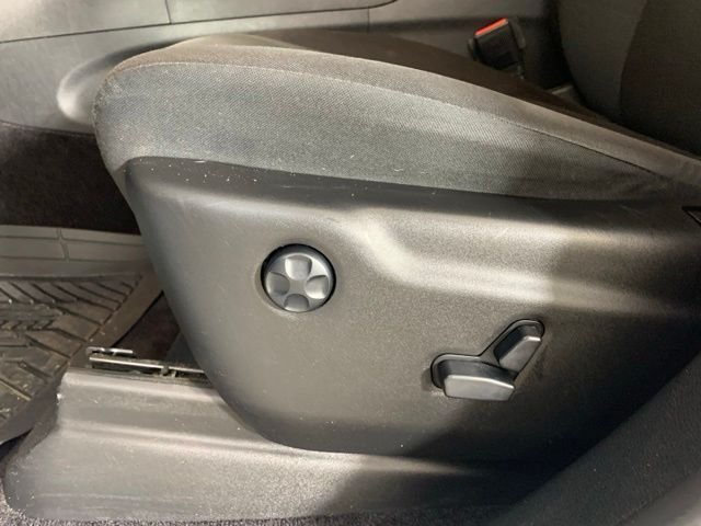 Used 2017 White Jeep Laredo image 18