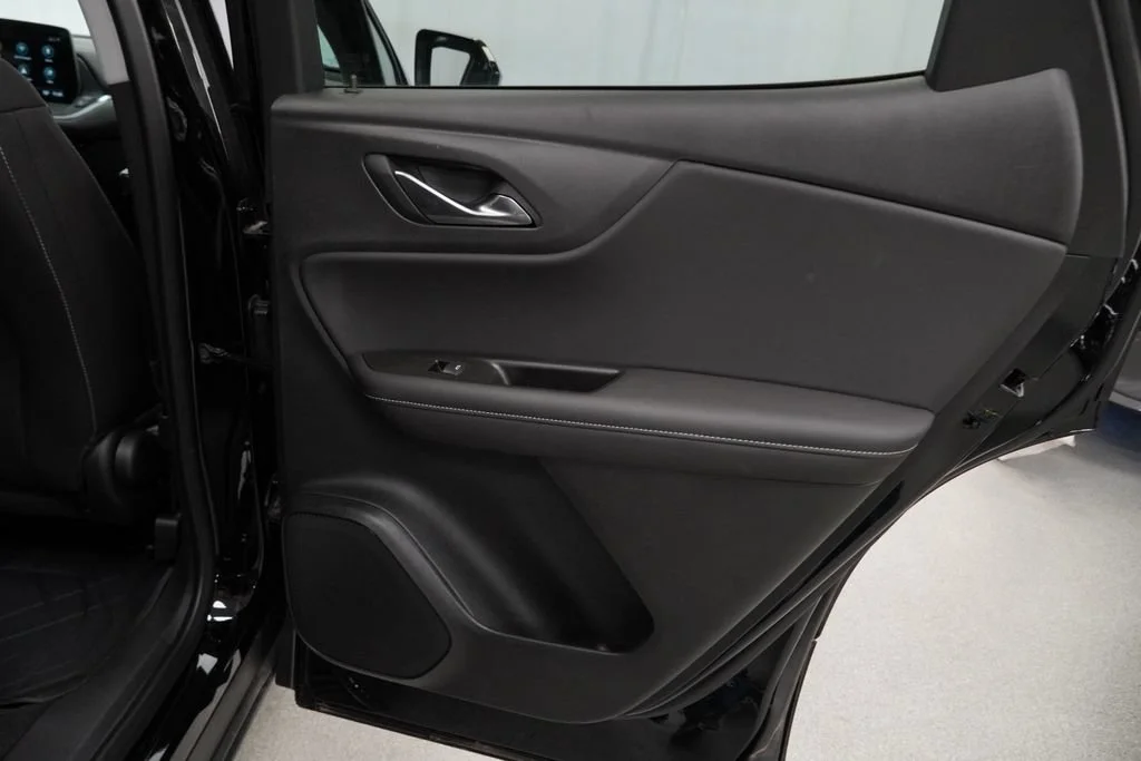 New 2026 Black Chevrolet 2LT image 27