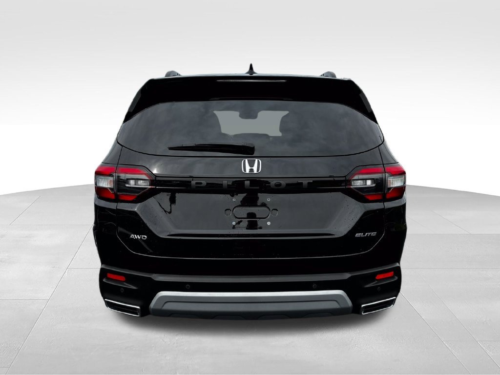 Used 2023 Black Honda Elite image 3