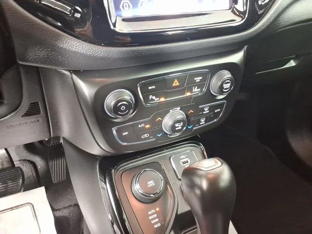 Used 2021 Gray Jeep Limited image 21