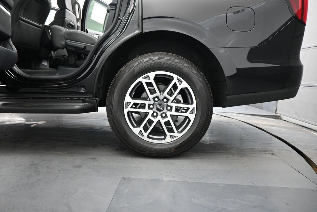 New 2026 Agate Black Metallic Ford Active image 21