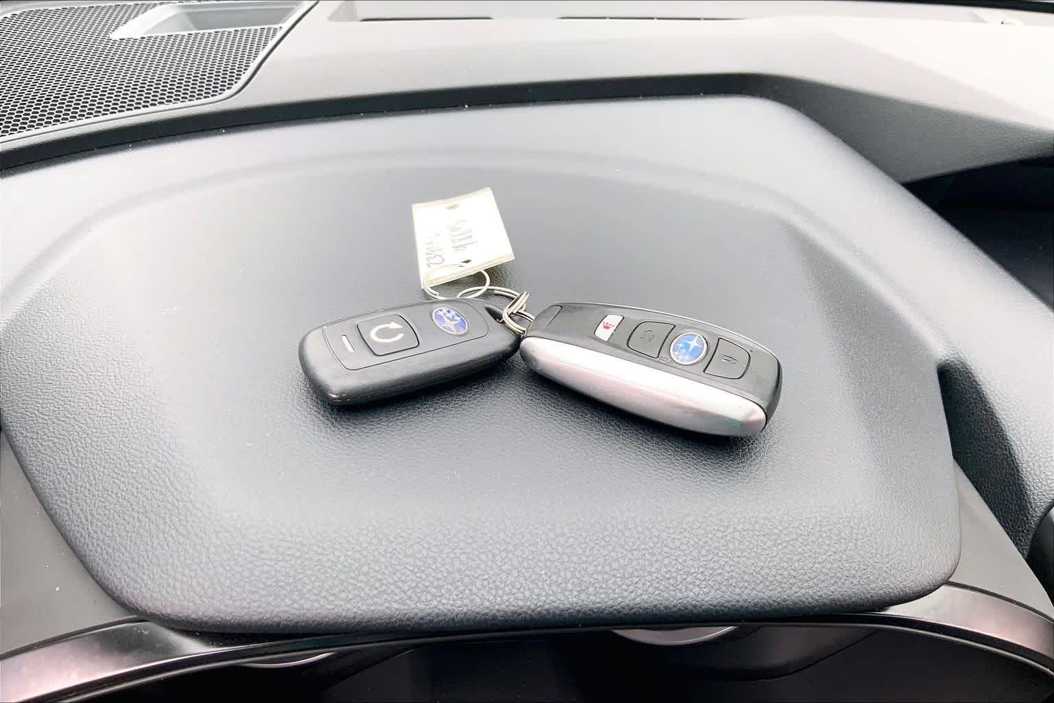 Used 2022 Crystal White Pearl Subaru Onyx Edition image 11