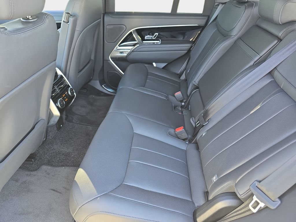 2025 Land Rover Range Rover SE - Photo 15