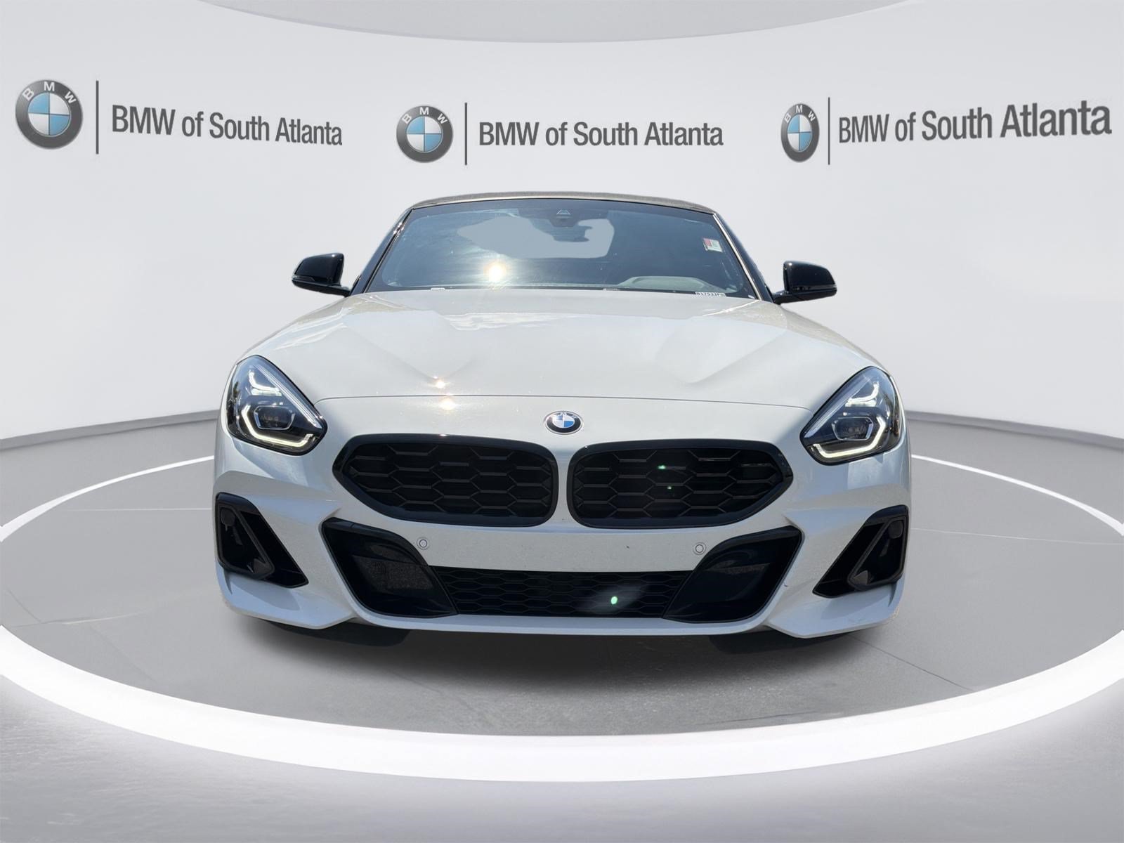 Used 2024 Alpine White BMW sDrive30i image 24