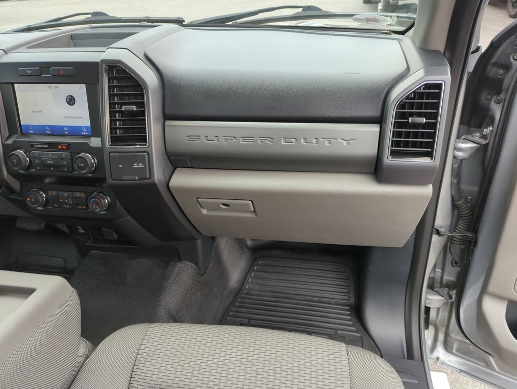 Used 2022 Silver Ford XLT image 16