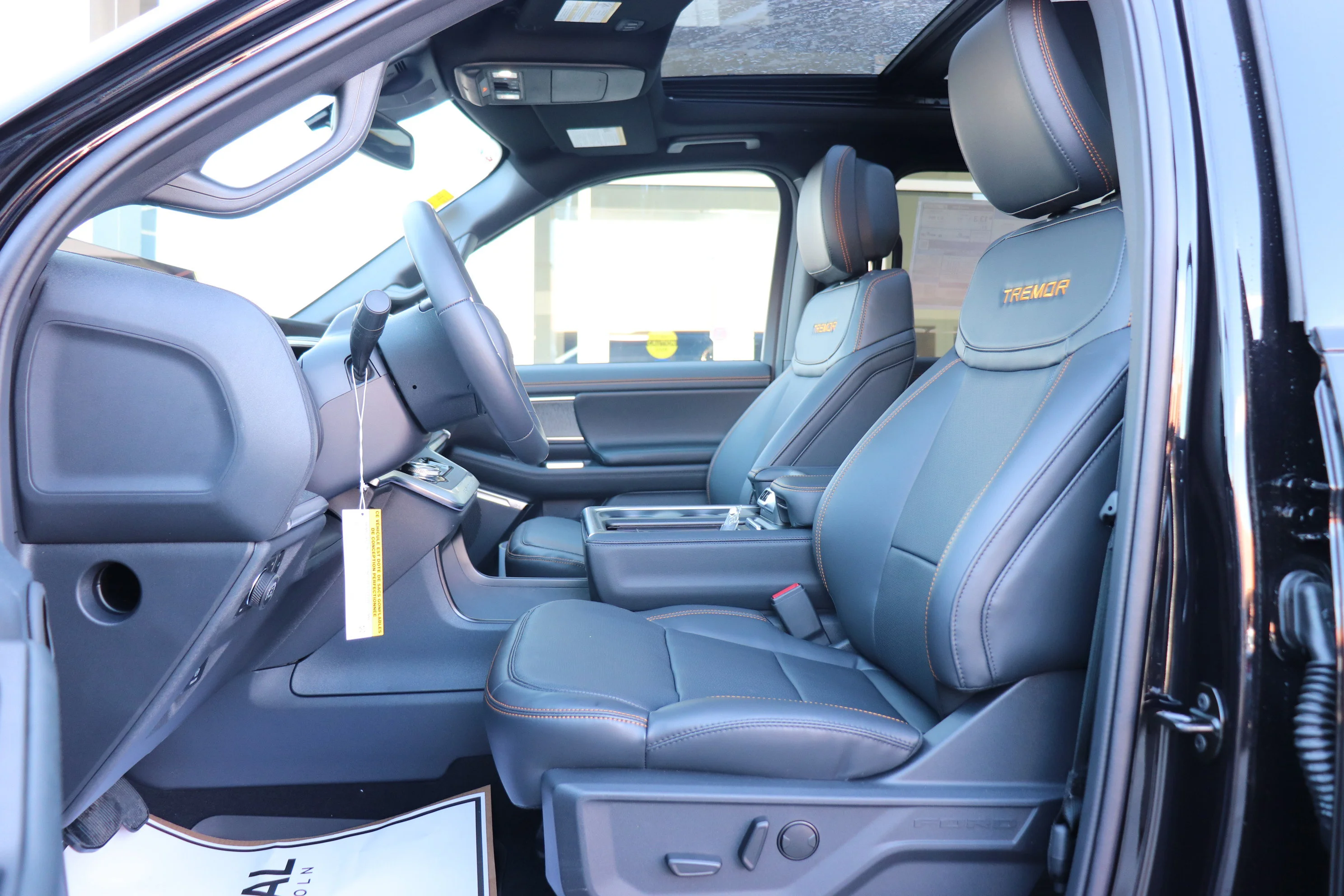 New 2026 AGATE BLACK METALLIC Ford Tremor image 10