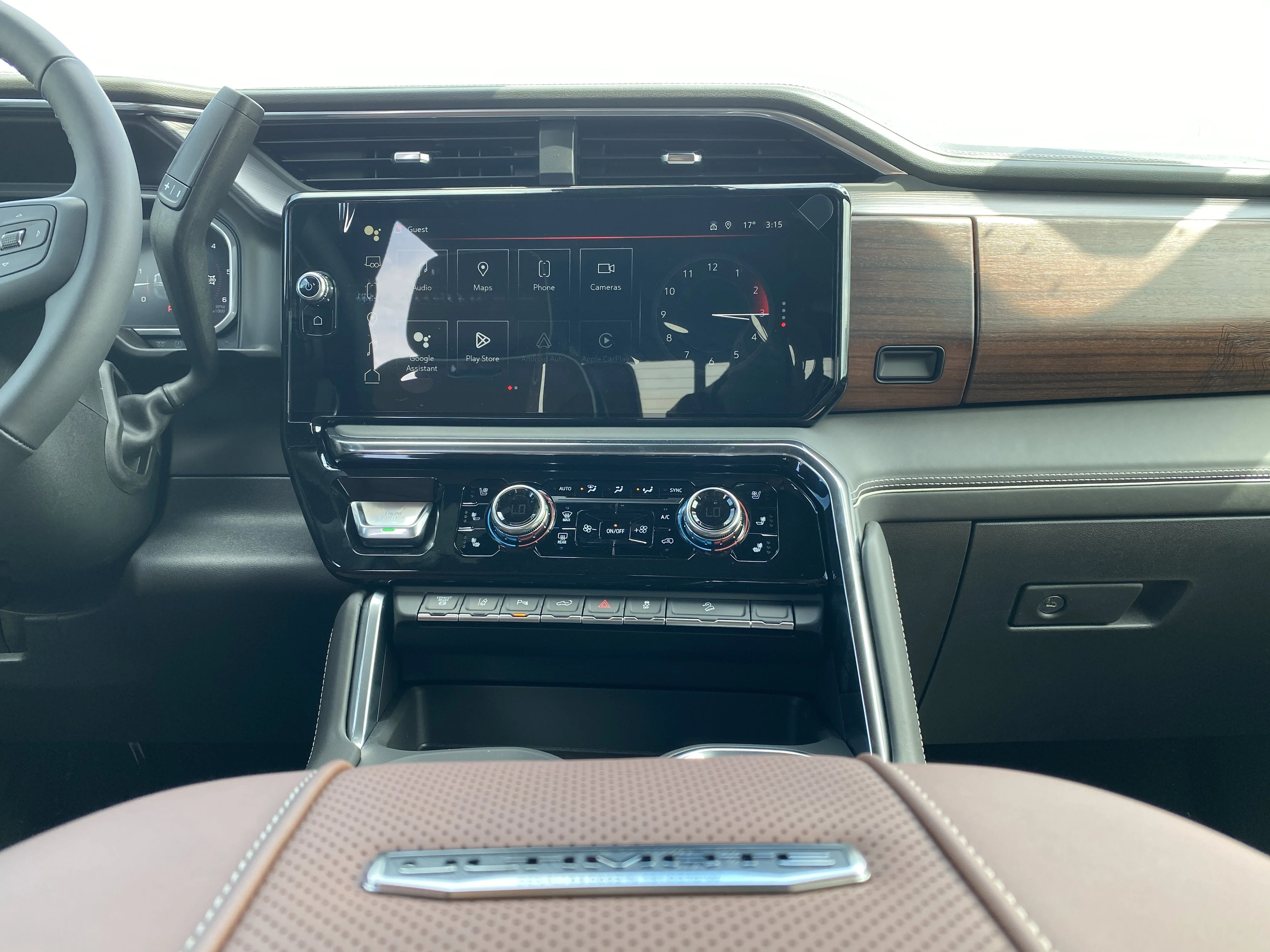 New 2026 GLACIER WHITE TRICOAT GMC Denali Ultimate image 19