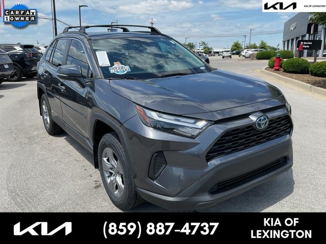 2022 Toyota RAV4 Hybrid XLE